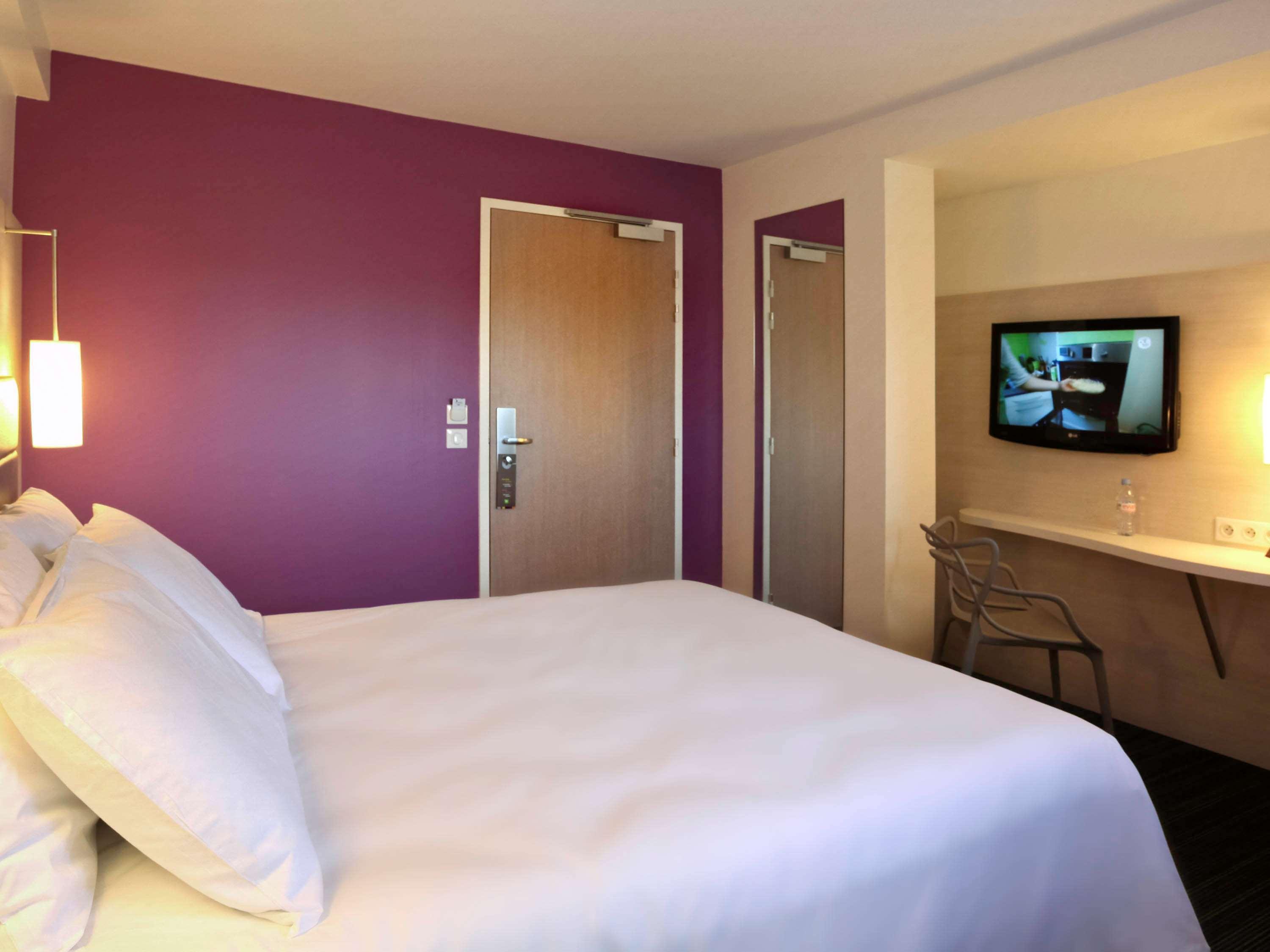 فندق كيبِروفي  فندق إيبيس ستايلز كويبيرون سنتر المظهر الخارجي الصورة